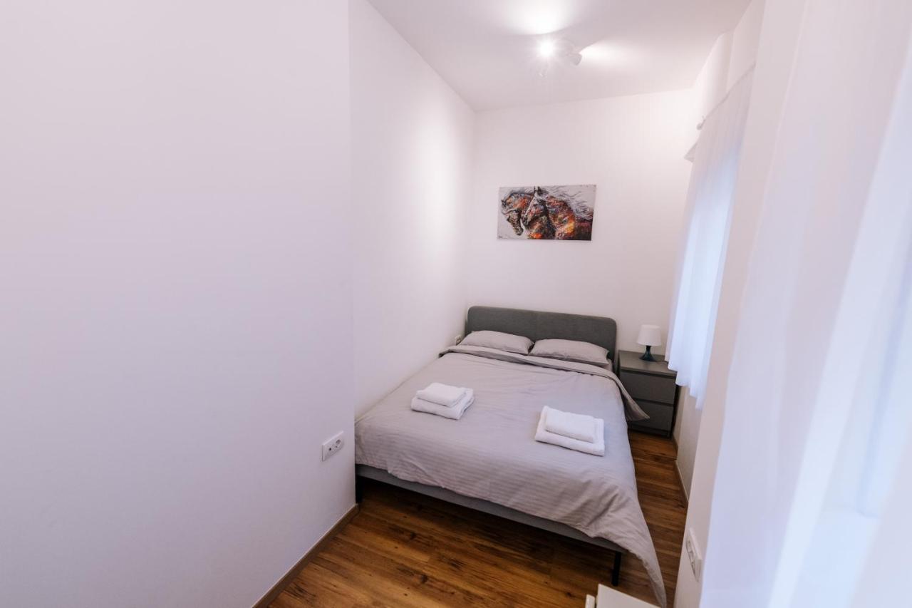 Marshal Doctor Lägenhet Belgrad Exteriör bild